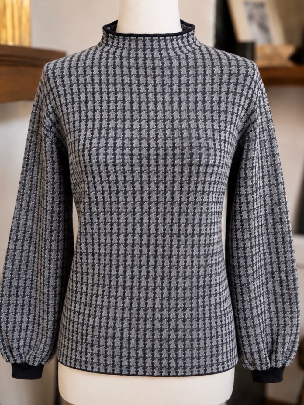Max Studio Black Charcoal Geometric Mock Neck Puff Sleeve Top S